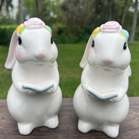 White Ceramic Easter Bunny Holding Bible Figurine Religious Holiday Decor - Picture 4 of 5